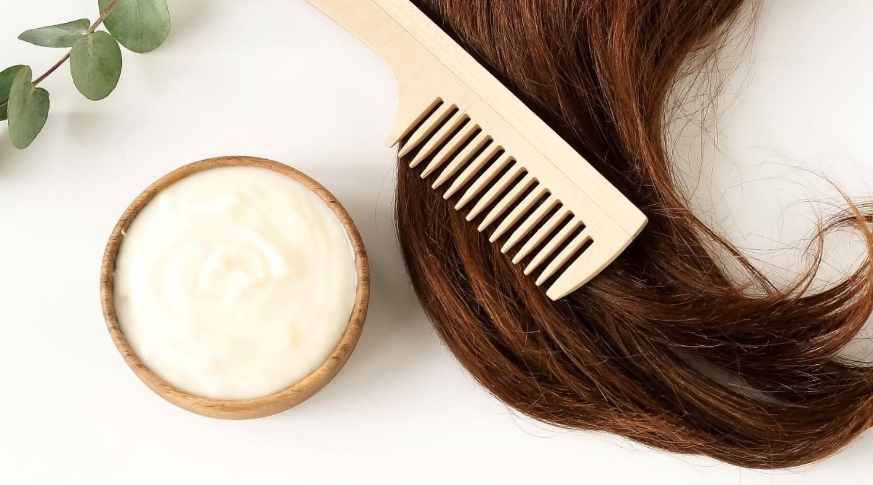 قائمة بأفضل الماسكات الطبيعية لترطيب وتجديد الشعر بشكل طبيعي - كيفية تطبيق قناع الزبادي والعسل لشعر ناعم وصحي