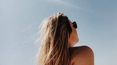 ما تأثير الشمس على صحة الشعر؟ فوائد ومضار أشعة الشمس على الشعر