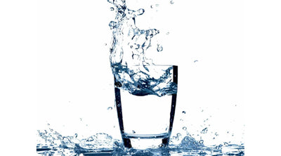 ٥ حقائق مدهشة عن شرب الماء وتأثيره على صحة الشعر