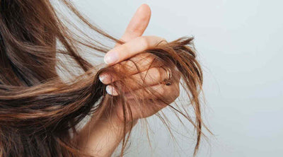 هل يمكن إصلاح وصلات الشعر المتضررة؟ إتبعي هذه النصائح لتجديدها والحصول على وصلات شعر كأنها جديدة